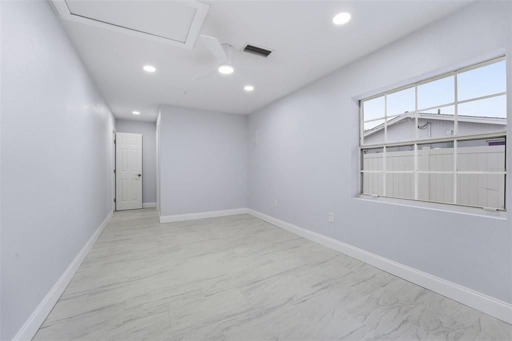 For Sale: $555,000 (4 beds, 2 baths, 1602 Square Feet)