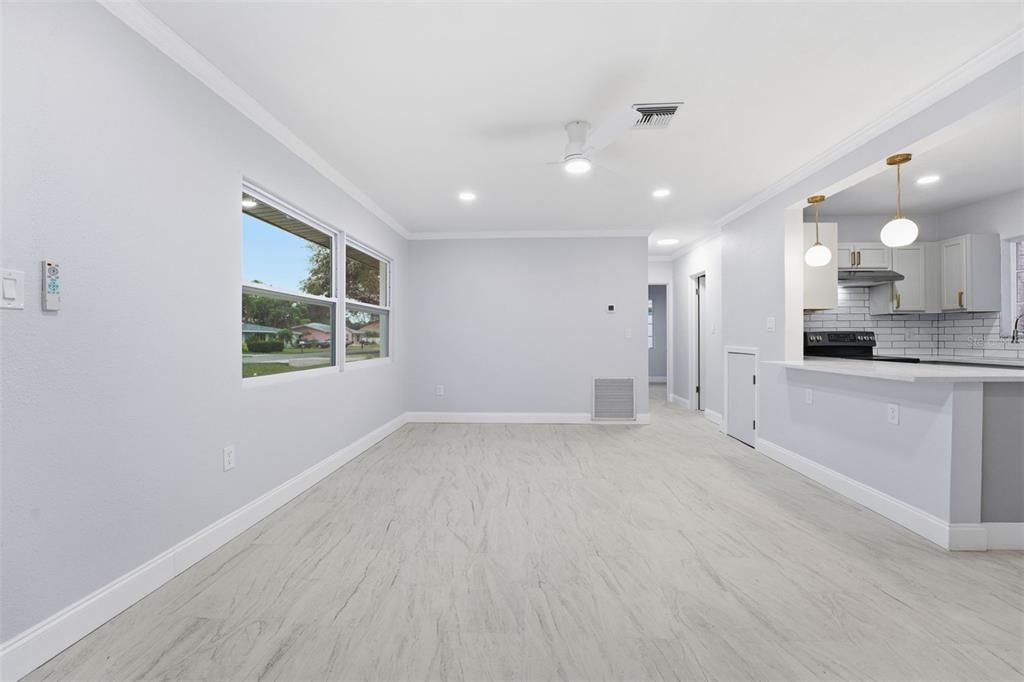 For Sale: $555,000 (4 beds, 2 baths, 1602 Square Feet)