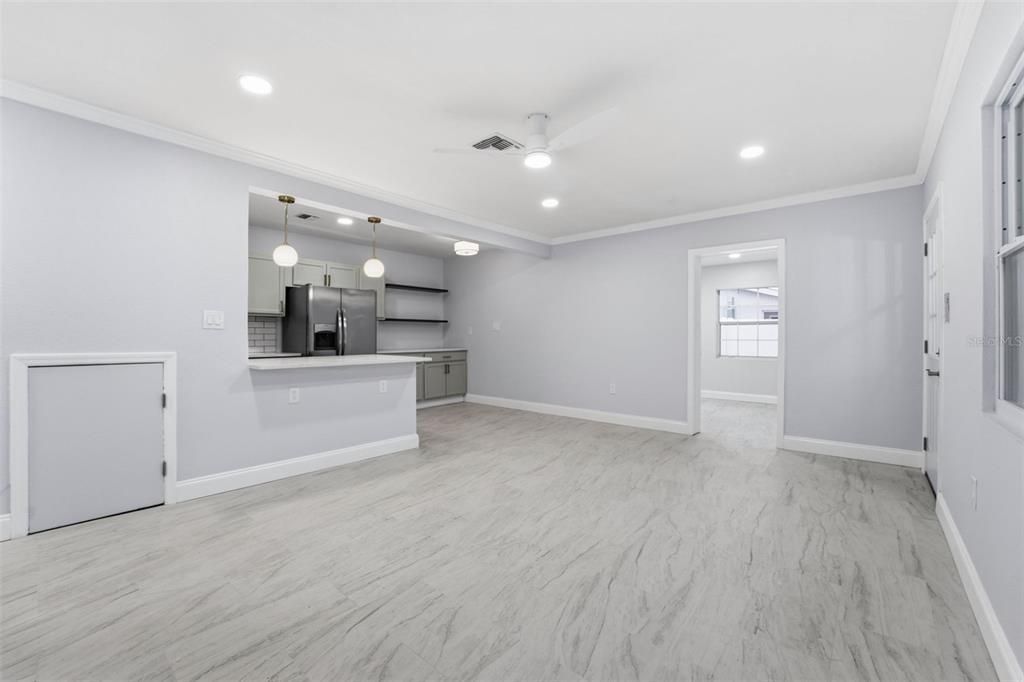 For Sale: $555,000 (4 beds, 2 baths, 1602 Square Feet)