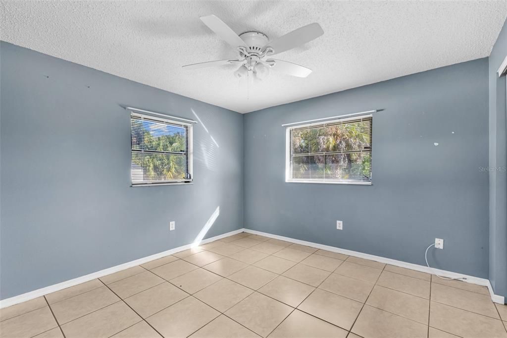 For Rent: $1,259 (2 beds, 1 baths, 832 Square Feet)