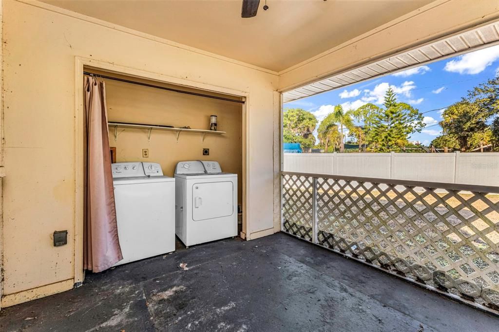 For Rent: $1,259 (2 beds, 1 baths, 832 Square Feet)