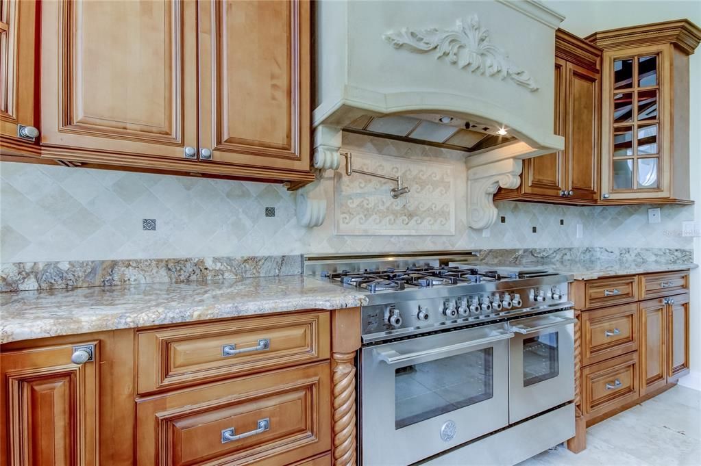 For Rent: $9,895 (5 beds, 5 baths, 5700 Square Feet)