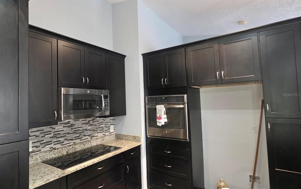 На продажу: $485,000 (4 спален, 2 ванн, 1788 Квадратных фут)