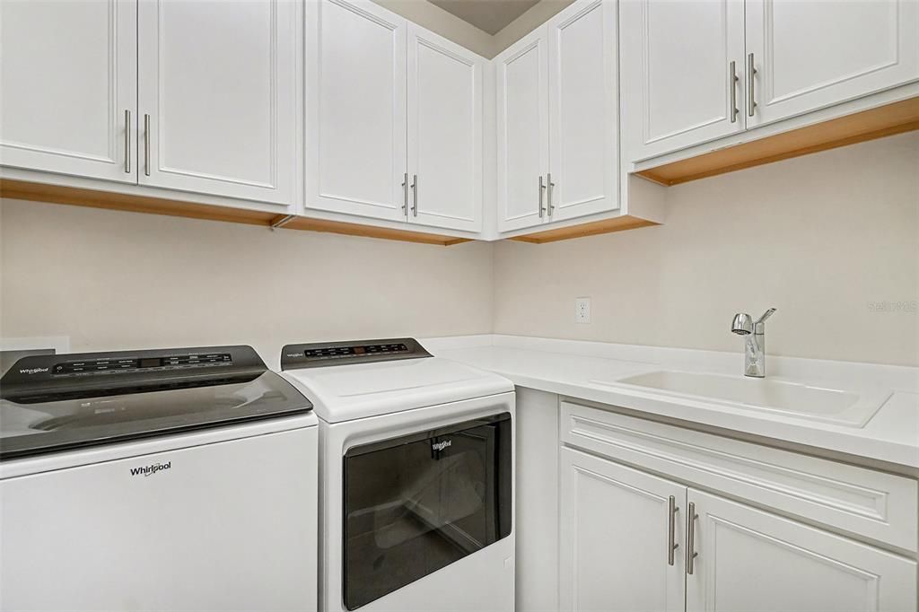 待售: $721,000 (3 贝兹, 2 浴室, 2102 平方英尺)