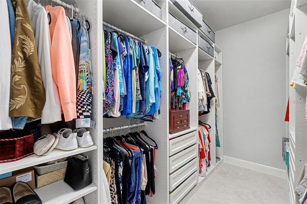 待售: $721,000 (3 贝兹, 2 浴室, 2102 平方英尺)