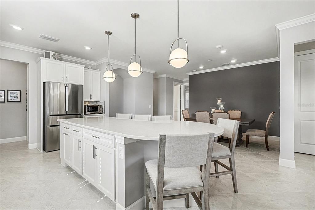 待售: $721,000 (3 贝兹, 2 浴室, 2102 平方英尺)