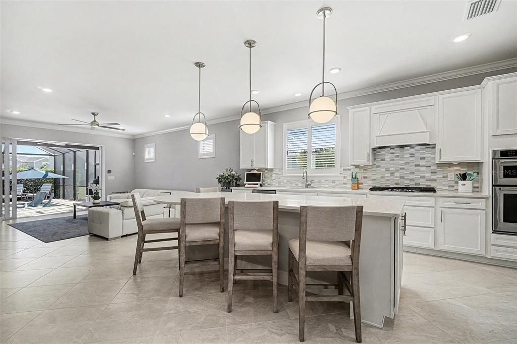 待售: $721,000 (3 贝兹, 2 浴室, 2102 平方英尺)