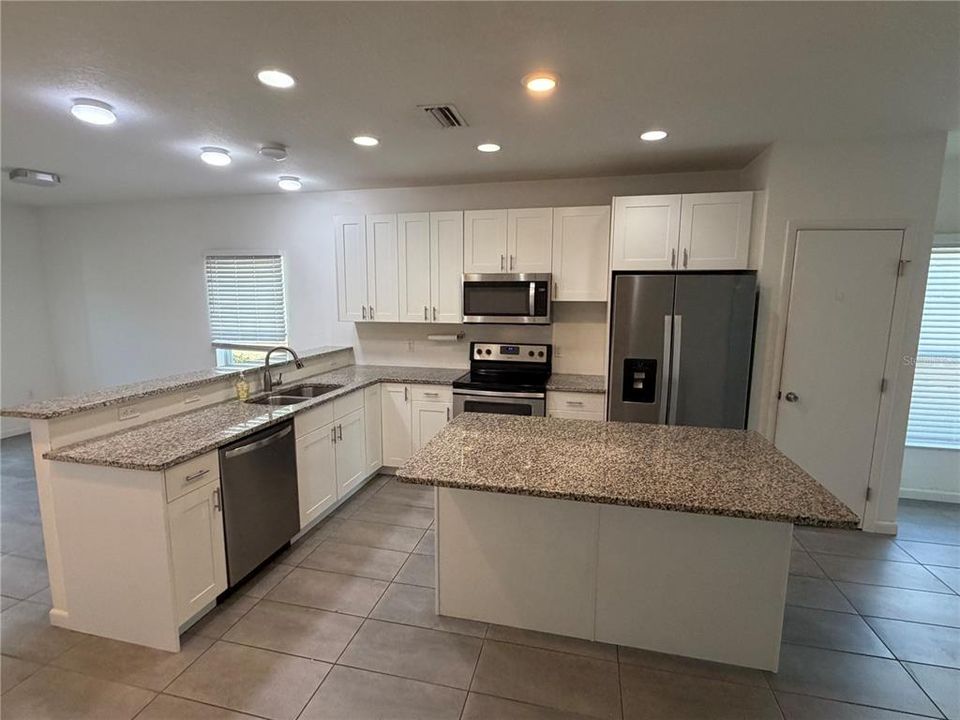 На продажу: $499,000 (3 спален, 2 ванн, 1526 Квадратных фут)