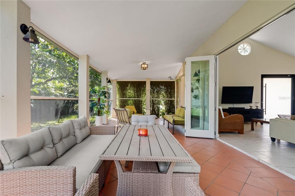 For Sale: $1,400,000 (3 beds, 3 baths, 2652 Square Feet)