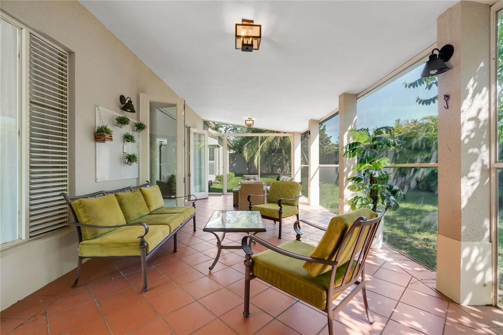 For Sale: $1,400,000 (3 beds, 3 baths, 2652 Square Feet)