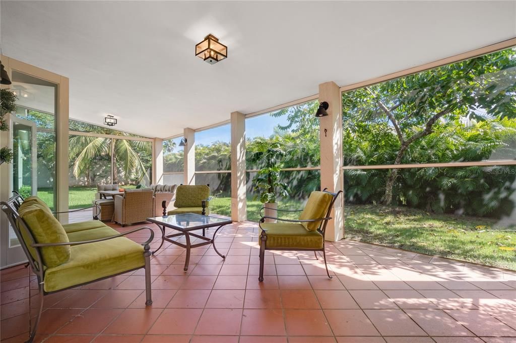 For Sale: $1,400,000 (3 beds, 3 baths, 2652 Square Feet)