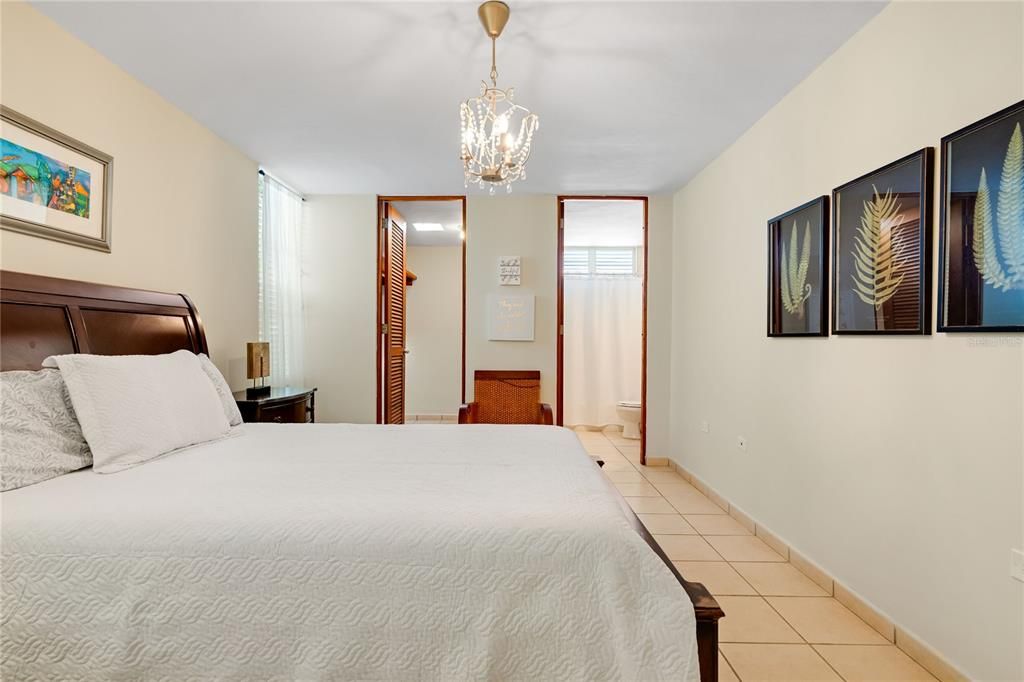 For Sale: $1,400,000 (3 beds, 3 baths, 2652 Square Feet)