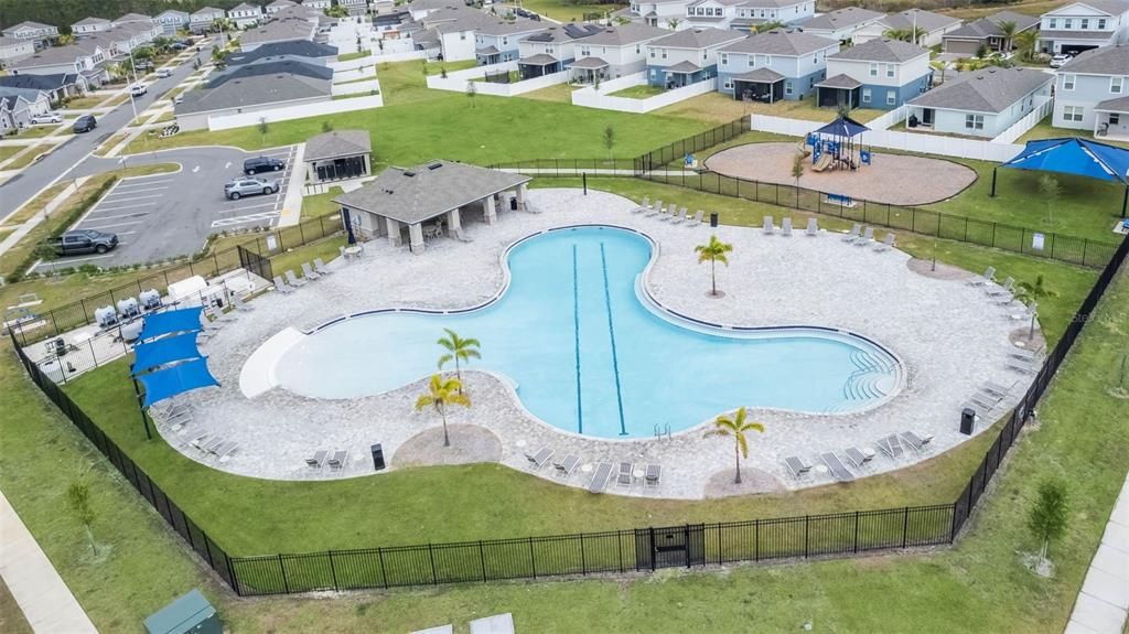 В аренду: $2,400 (4 спален, 2 ванн, 1902 Квадратных фут)