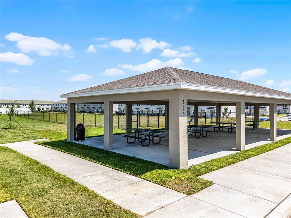 В аренду: $2,400 (4 спален, 2 ванн, 1902 Квадратных фут)