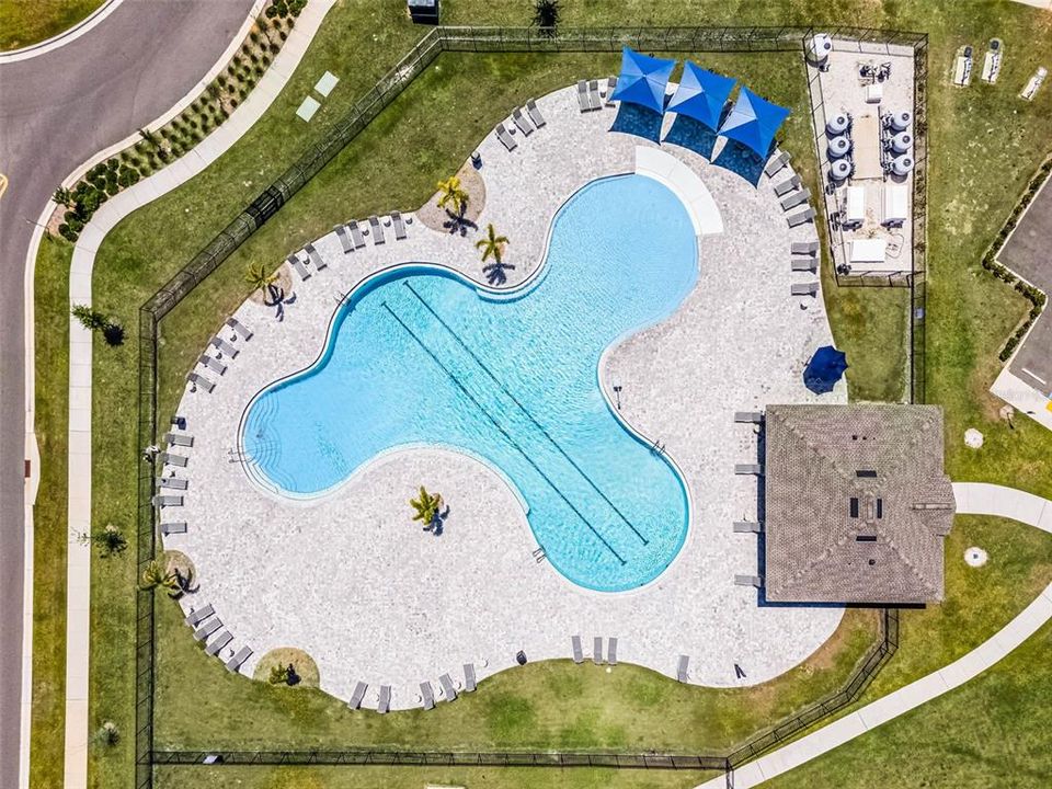 В аренду: $2,400 (4 спален, 2 ванн, 1902 Квадратных фут)