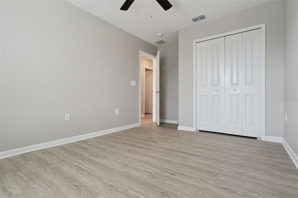 В аренду: $2,400 (4 спален, 2 ванн, 1902 Квадратных фут)