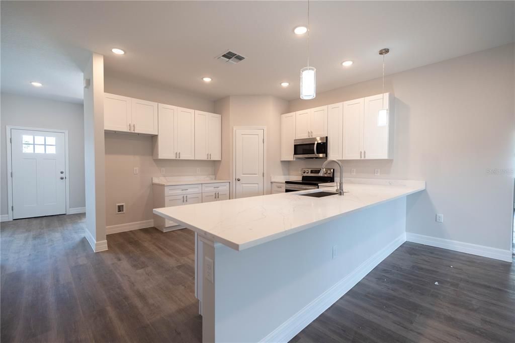 For Sale: $419,000 (3 beds, 2 baths, 1913 Square Feet)