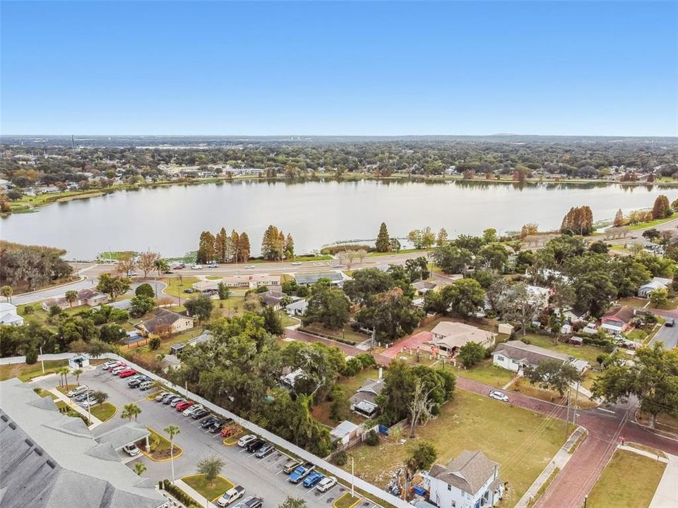 待售: $229,000 (2 贝兹, 1 浴室, 1025 平方英尺)