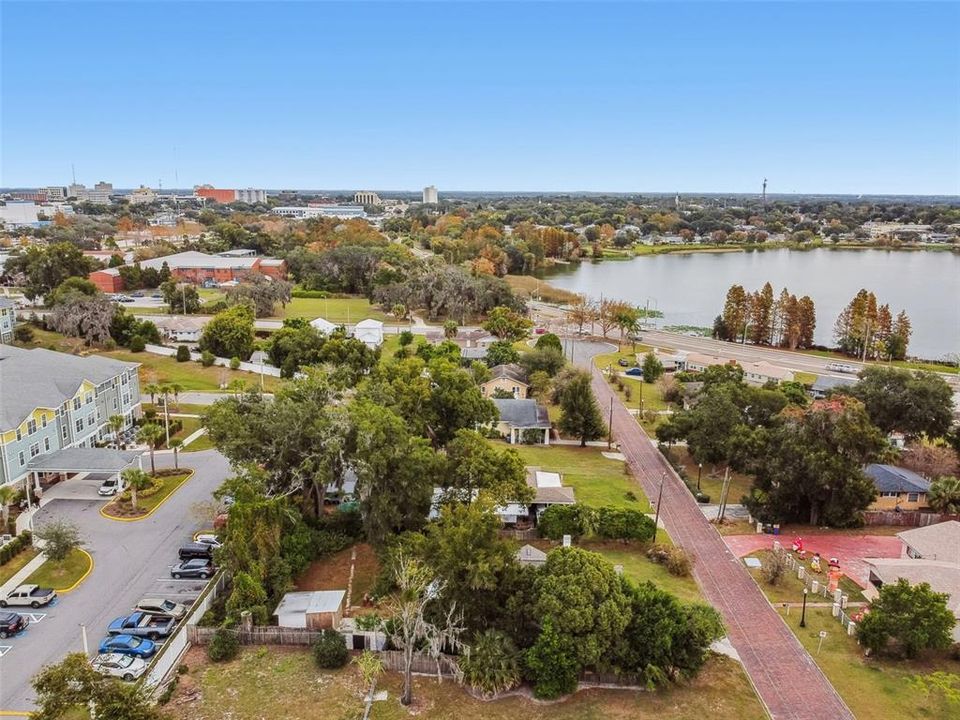 待售: $229,000 (2 贝兹, 1 浴室, 1025 平方英尺)