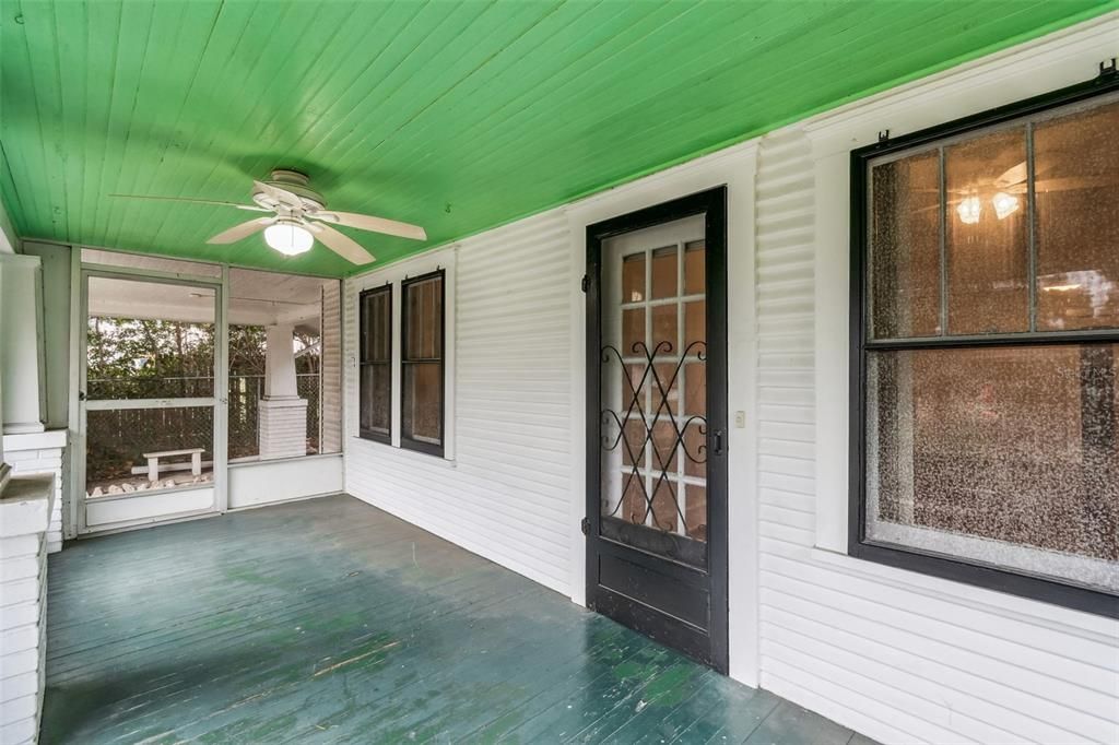 待售: $229,000 (2 贝兹, 1 浴室, 1025 平方英尺)