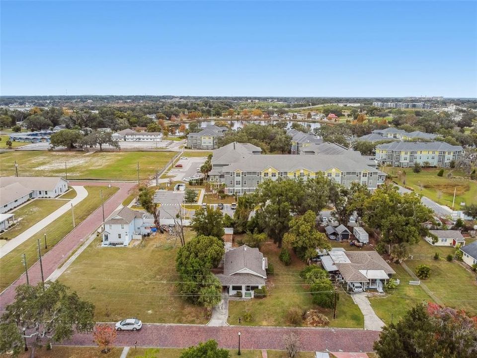 待售: $229,000 (2 贝兹, 1 浴室, 1025 平方英尺)