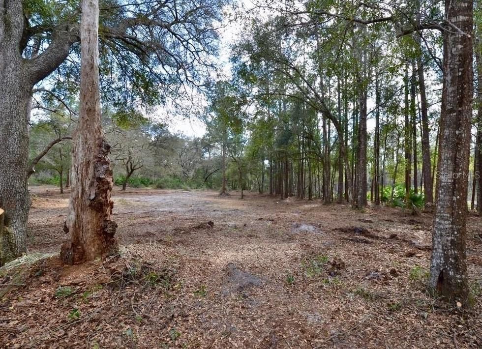 En Venta: $624,999 (2.57 acres)