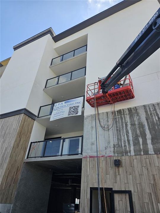 Под контрактом: $2,799,000 (2 спален, 3 ванн, 2330 Квадратных фут)