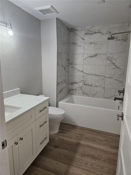 Под контрактом: $2,799,000 (2 спален, 3 ванн, 2330 Квадратных фут)