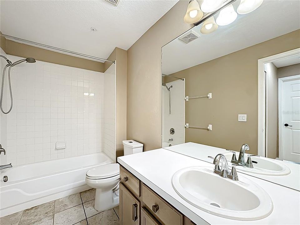 For Rent: $1,750 (2 beds, 2 baths, 1045 Square Feet)