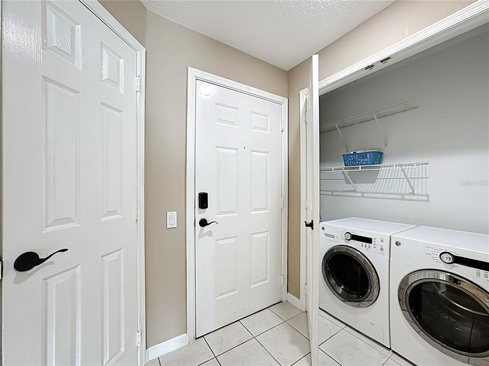 For Rent: $1,750 (2 beds, 2 baths, 1045 Square Feet)