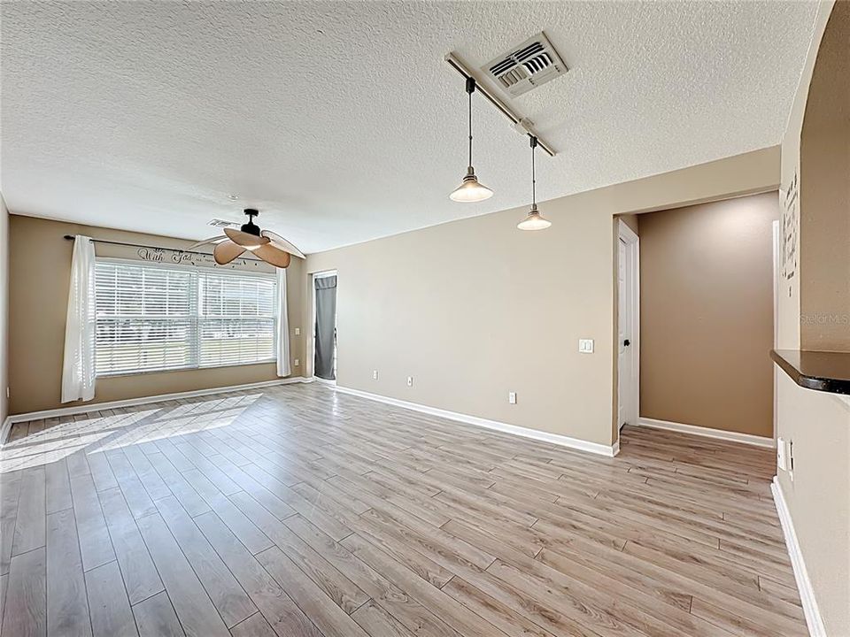 For Rent: $1,750 (2 beds, 2 baths, 1045 Square Feet)