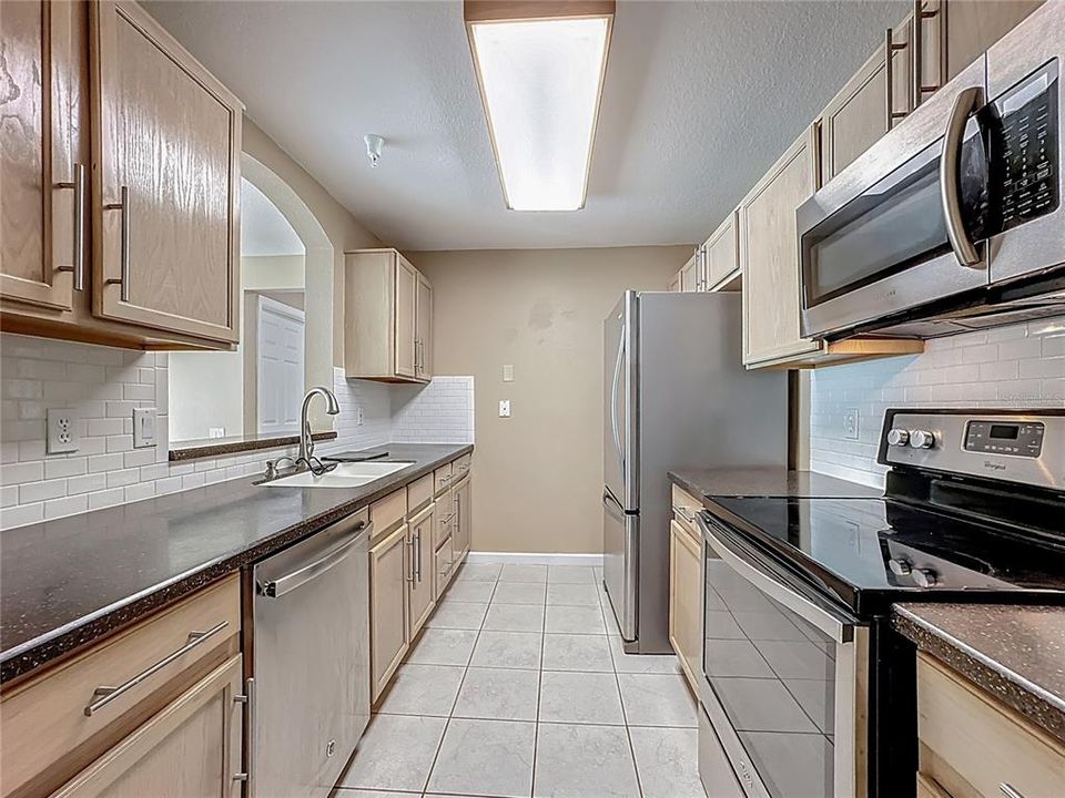 For Rent: $1,750 (2 beds, 2 baths, 1045 Square Feet)