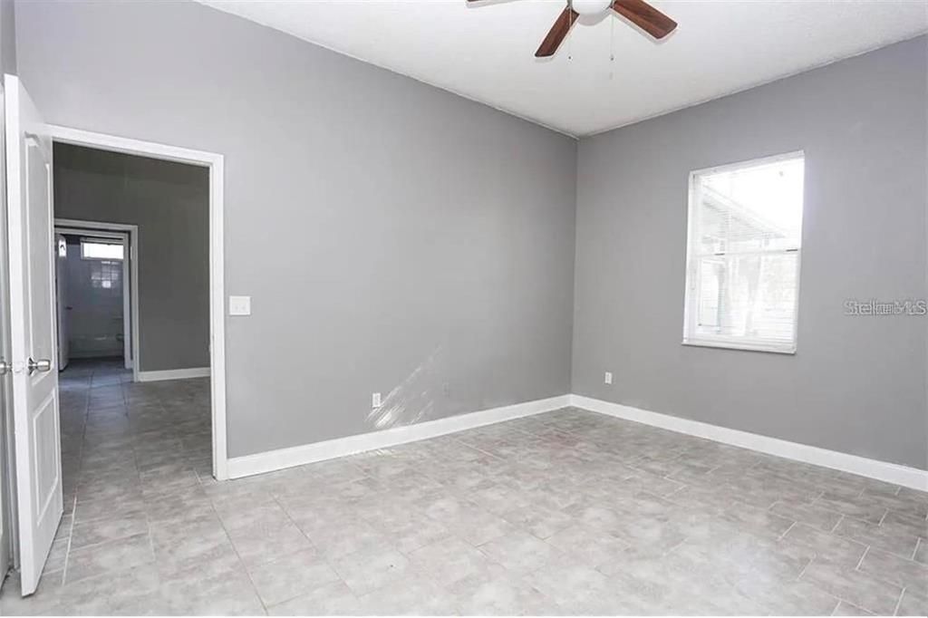 For Rent: $2,400 (3 beds, 2 baths, 1511 Square Feet)