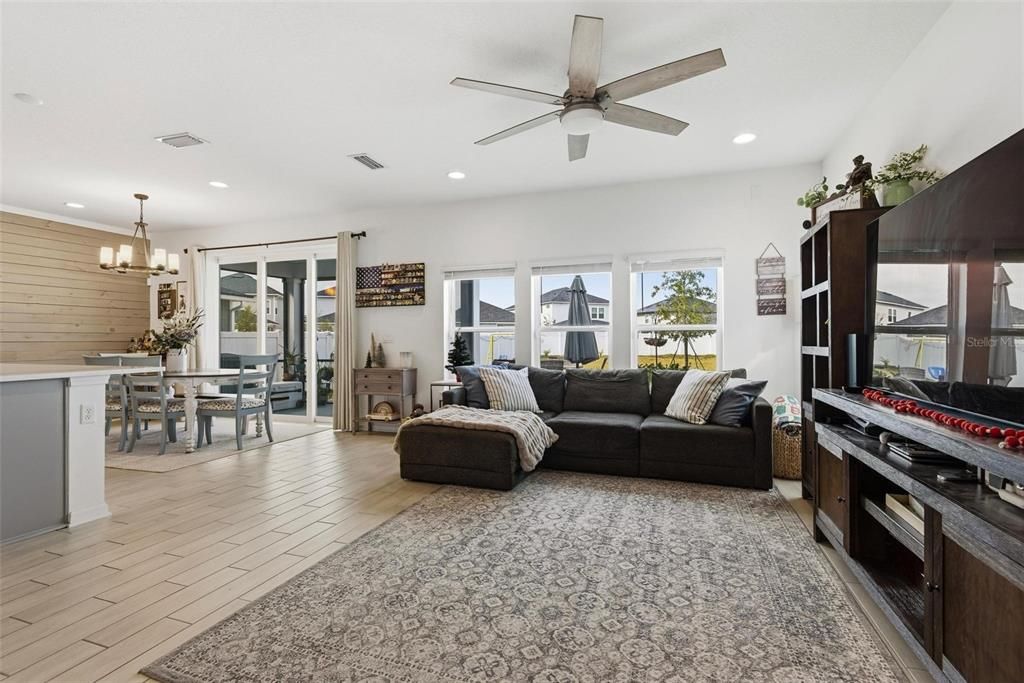 待售: $419,000 (3 贝兹, 2 浴室, 1968 平方英尺)