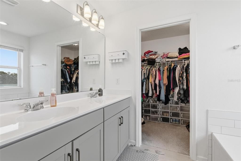 待售: $419,000 (3 贝兹, 2 浴室, 1968 平方英尺)