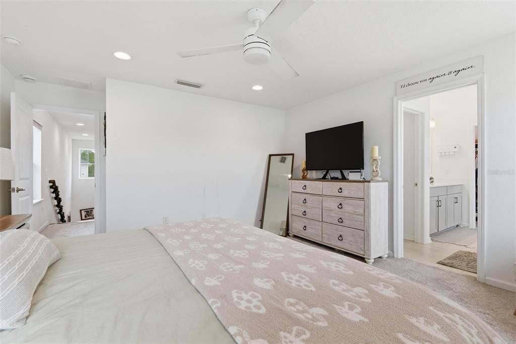 待售: $419,000 (3 贝兹, 2 浴室, 1968 平方英尺)