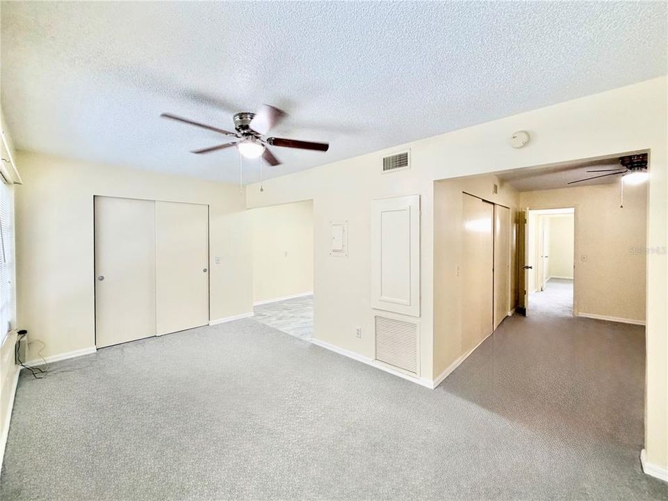 出租: $1,600 (2 贝兹, 2 浴室, 1100 平方英尺)