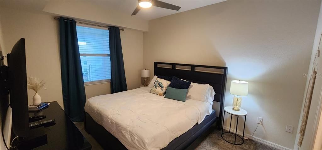 待售: $289,900 (2 贝兹, 2 浴室, 1186 平方英尺)