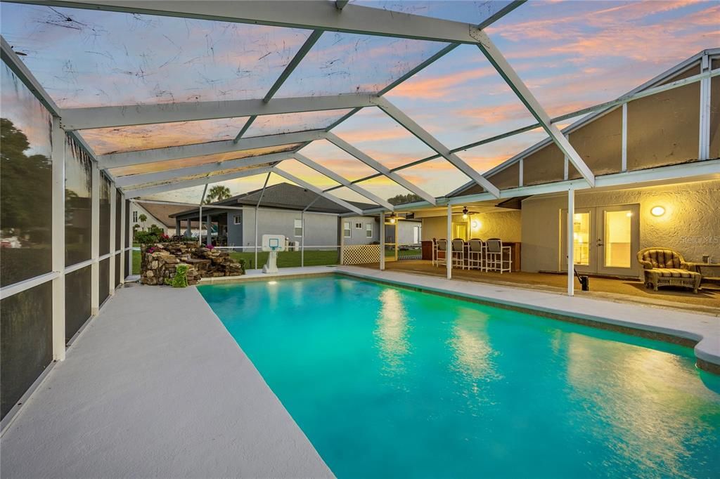 На продажу: $675,000 (4 спален, 2 ванн, 2035 Квадратных фут)