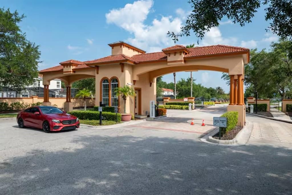 En Venta: $359,900 (4 camas, 2 baños, 1636 Pies cuadrados)