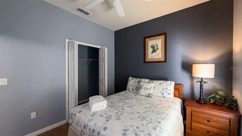 En Venta: $359,900 (4 camas, 2 baños, 1636 Pies cuadrados)