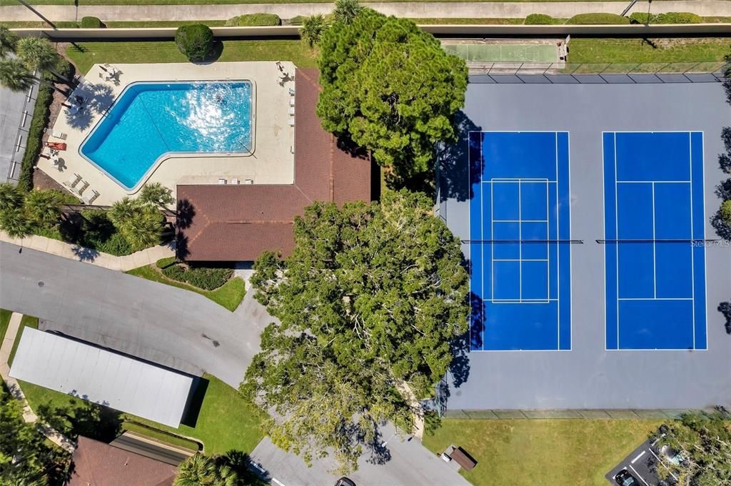 出租: $2,000 (2 贝兹, 2 浴室, 1075 平方英尺)