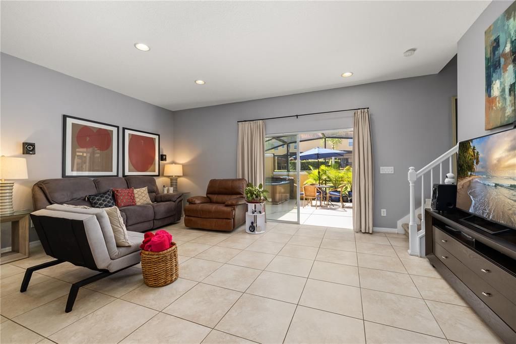 For Sale: $319,990 (3 beds, 2 baths, 1470 Square Feet)