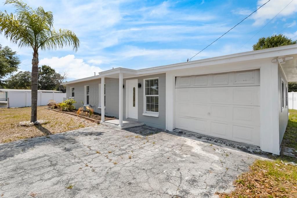 出租: $2,595 (3 贝兹, 2 浴室, 1196 平方英尺)