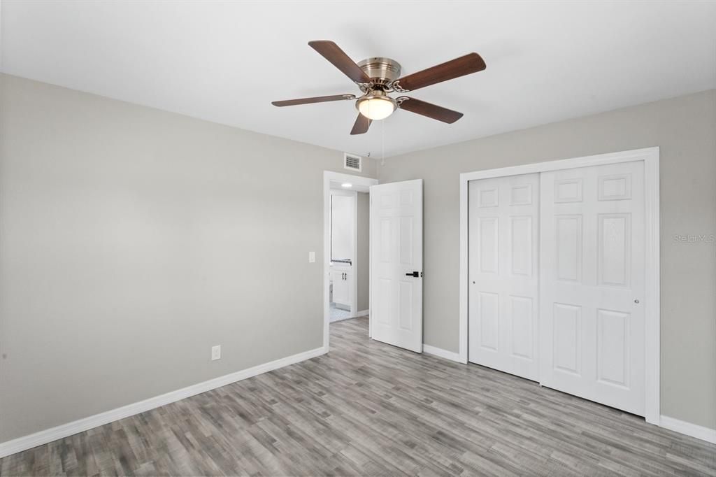 出租: $2,595 (3 贝兹, 2 浴室, 1196 平方英尺)