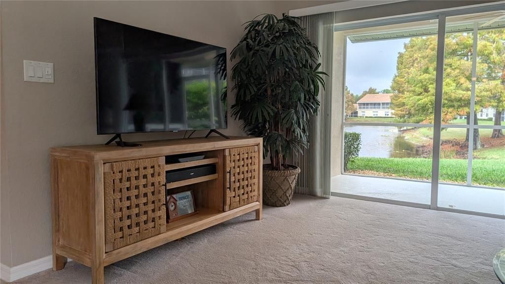 В аренду: $2,500 (2 спален, 2 ванн, 1320 Квадратных фут)