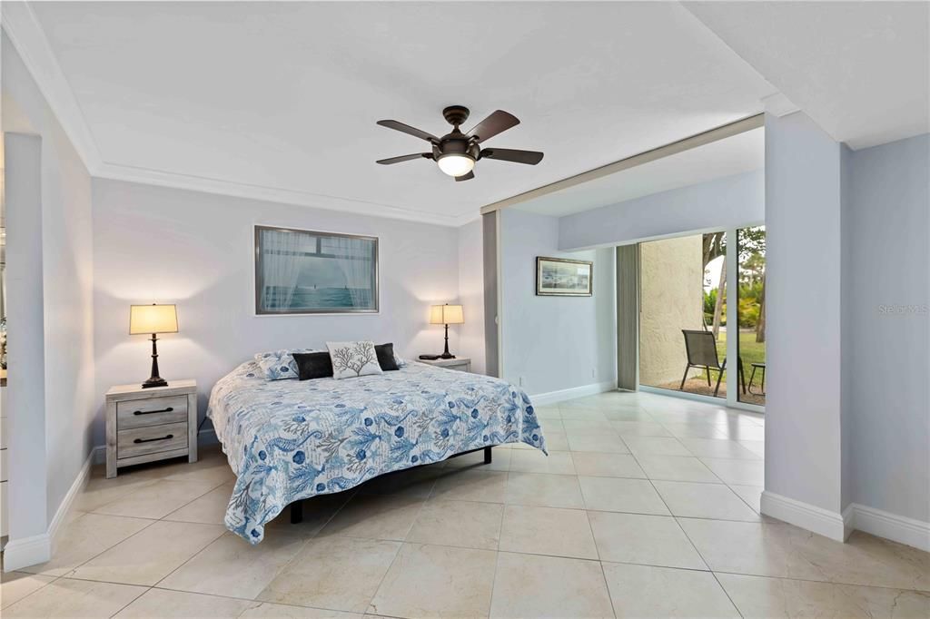 На продажу: $629,000 (2 спален, 2 ванн, 1173 Квадратных фут)