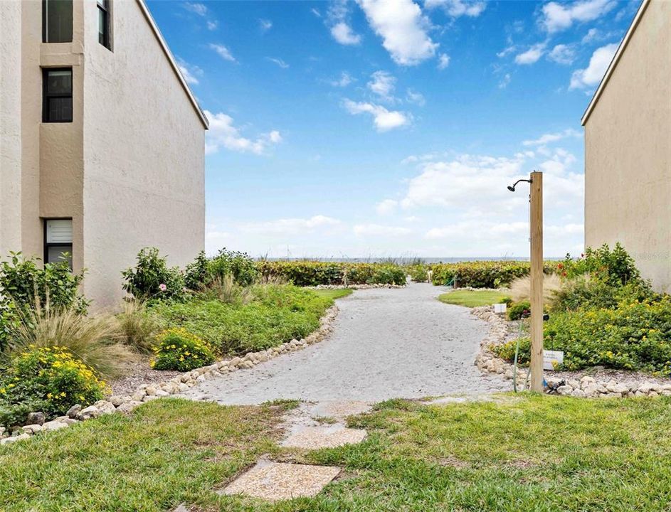 На продажу: $629,000 (2 спален, 2 ванн, 1173 Квадратных фут)