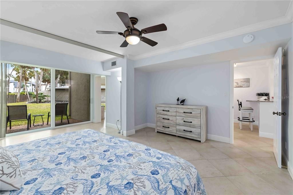 На продажу: $629,000 (2 спален, 2 ванн, 1173 Квадратных фут)