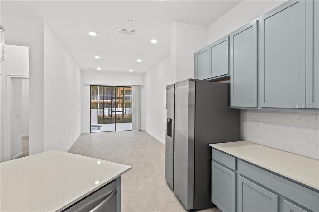 For Sale: $845,000 (5 beds, 5 baths, 1918 Square Feet)